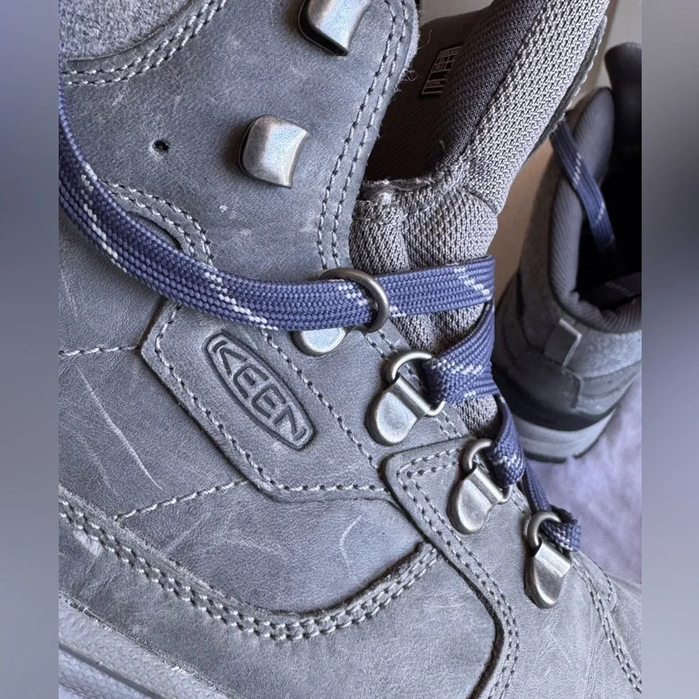 KEEN Women's Gray Winter Boots Size 9 Hicking Women’s Boots